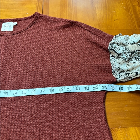 Grace & Emma Waffle Knit Snake Skin Print Design Top Sweater Size 2XL - Picture 7 of 8